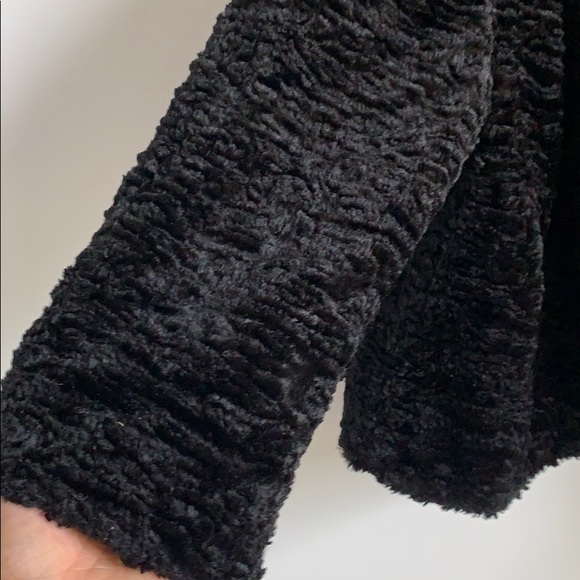 Ann Taylor teddy style fur jacket - Picture 4 of 4